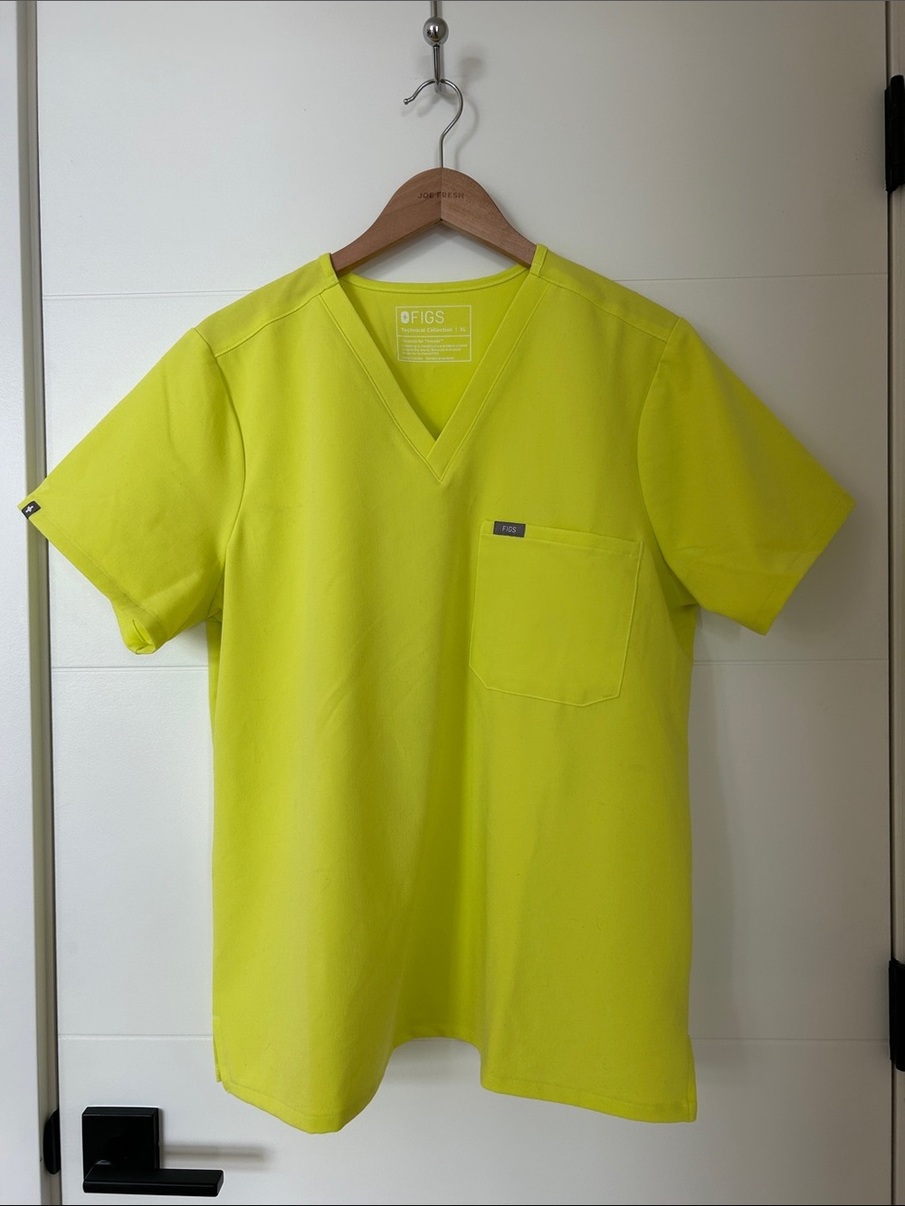 Figs V-Neck Top in Neon Yellow XL